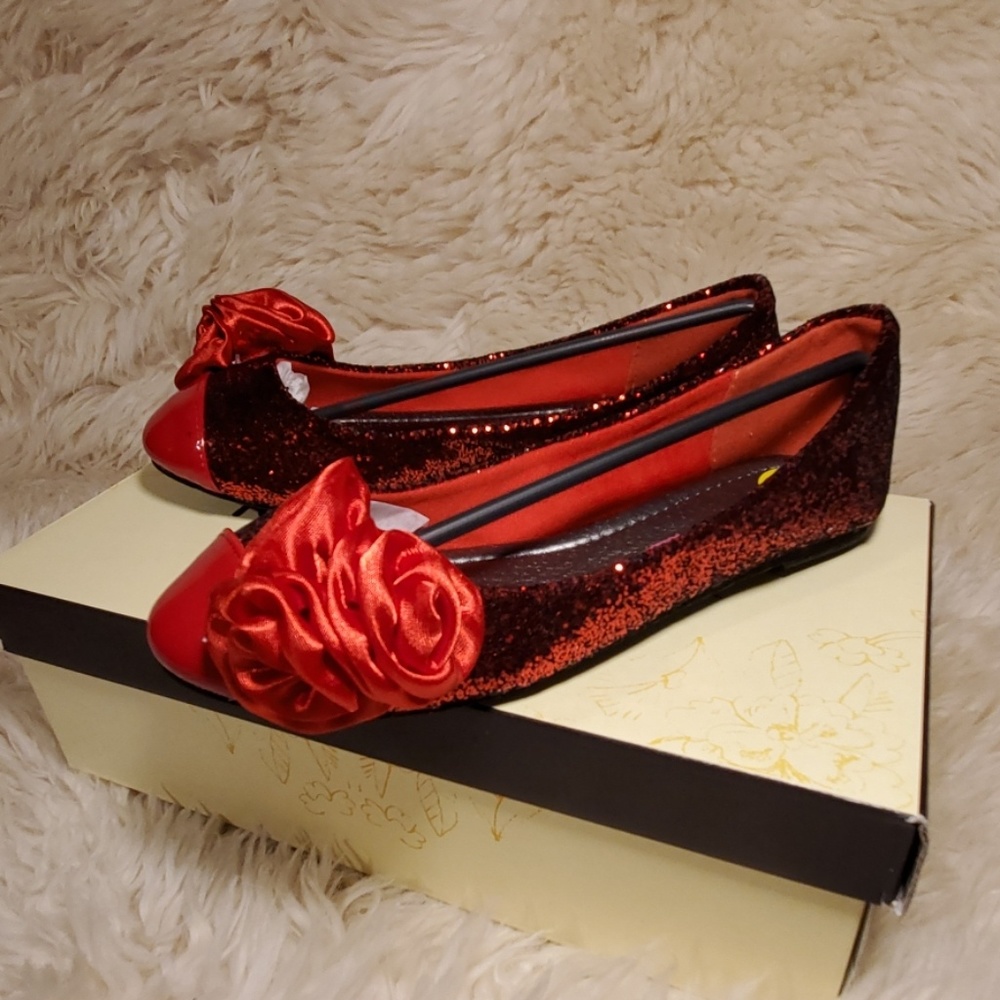 Shoes - Picture 3 of 3